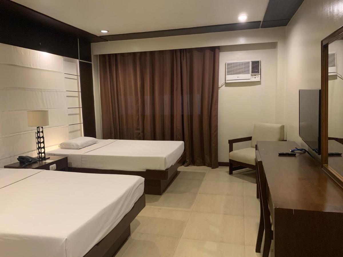 De Luxe Hotel Cagayan de Oro Dış mekan fotoğraf