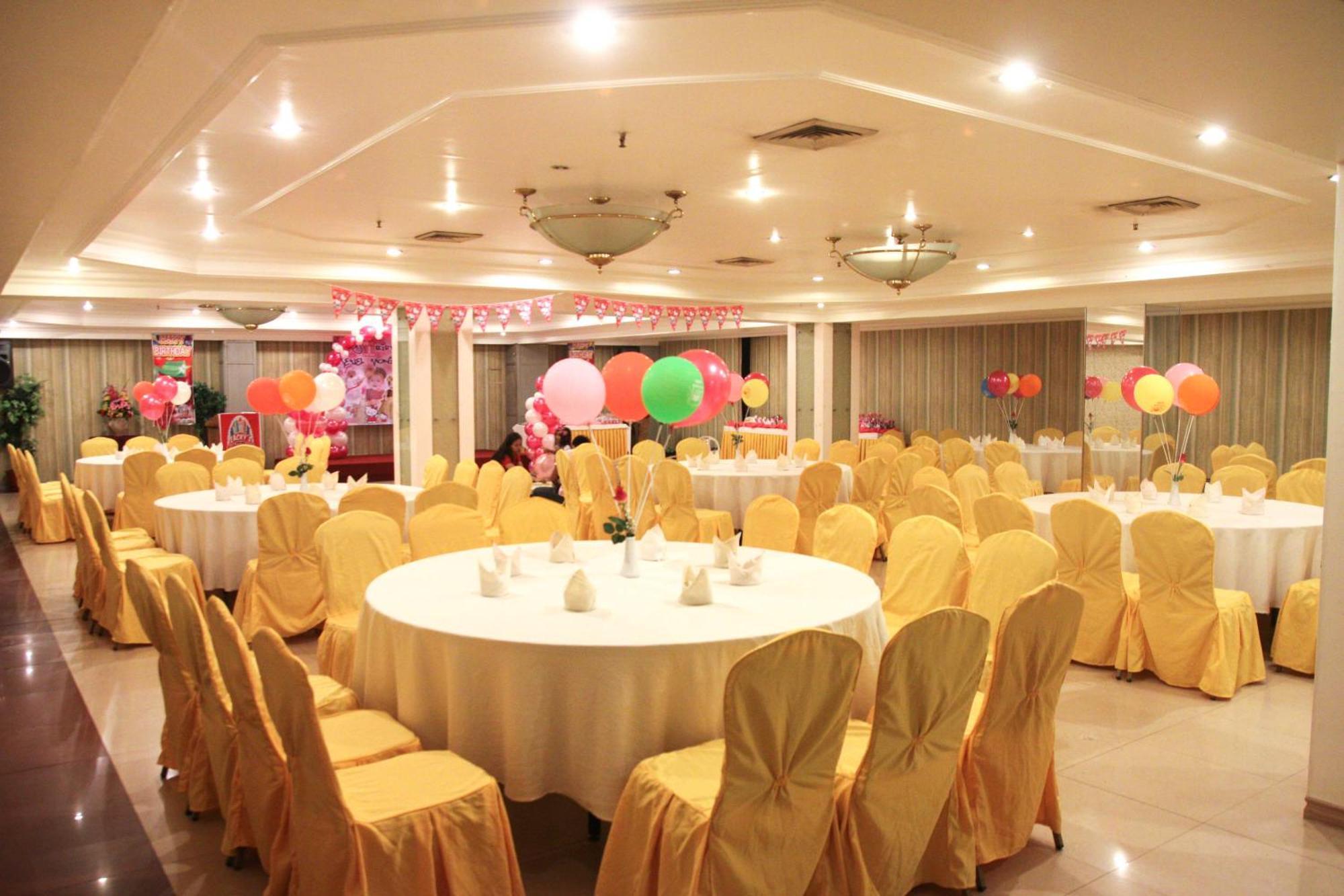 De Luxe Hotel Cagayan de Oro Dış mekan fotoğraf