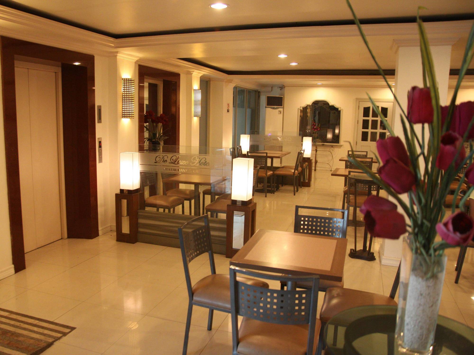 De Luxe Hotel Cagayan de Oro Dış mekan fotoğraf