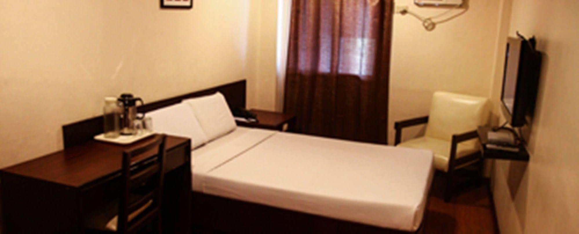 De Luxe Hotel Cagayan de Oro Dış mekan fotoğraf