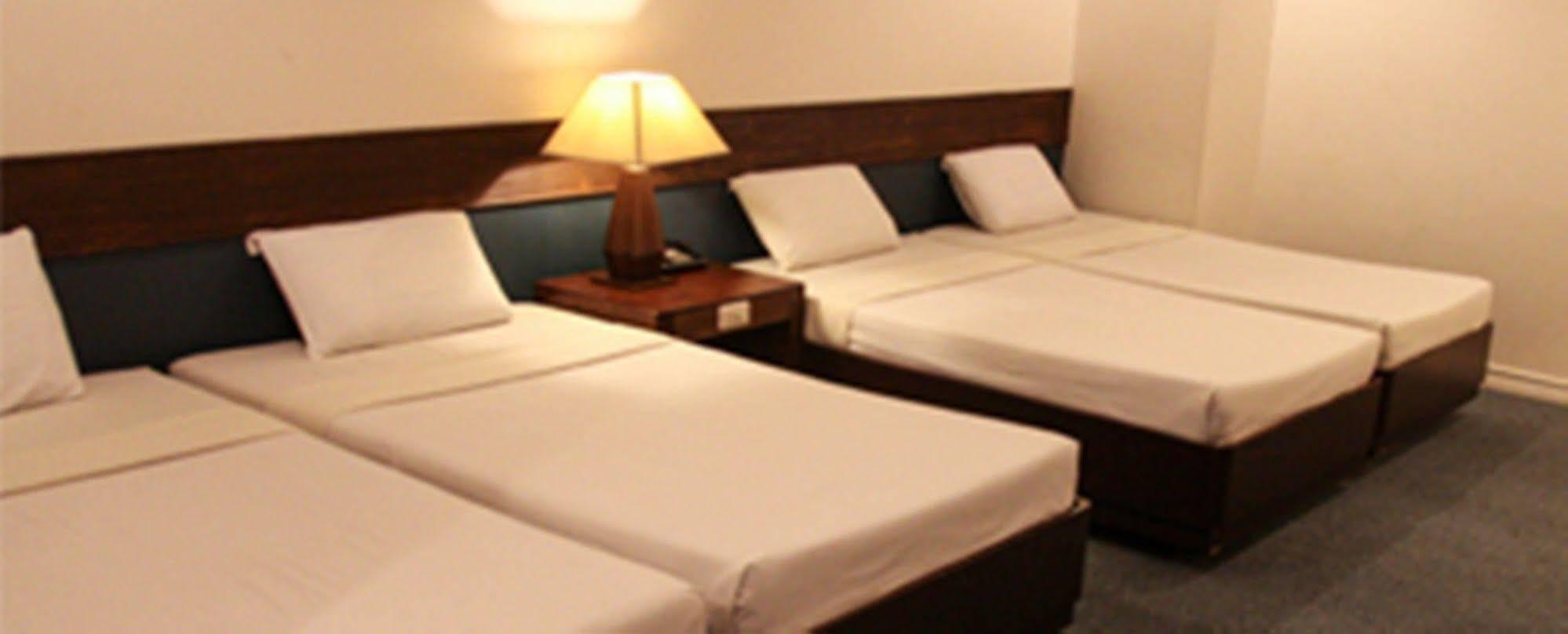De Luxe Hotel Cagayan de Oro Dış mekan fotoğraf